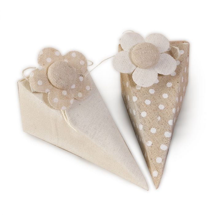 Caja-pirámide topos/liso con pinza flor con 4 bombones.