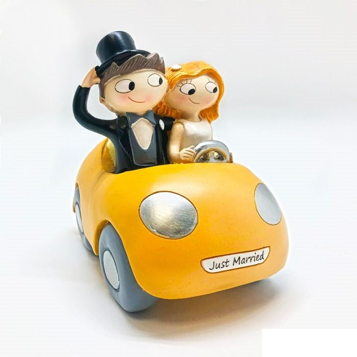Figura pastel novios Pop & Fun en coche