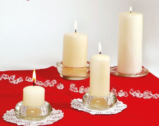 Velas para pequeños candelabros o portavelas ideales para una boda o evento.