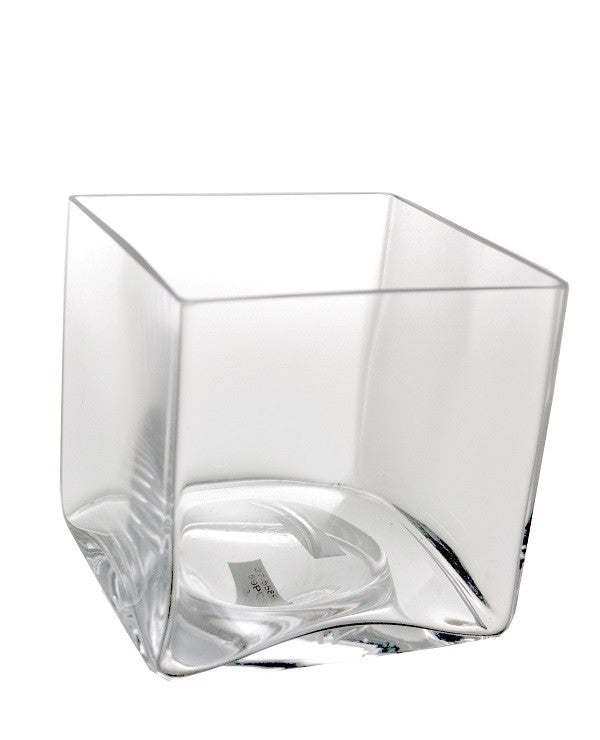 vase en verre carré