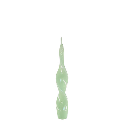 Vela de candelabro con forma espiral de 15,5 cm.