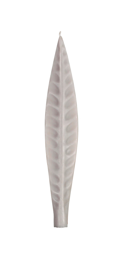 Spare large leaf candle.