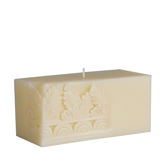 Decorative engraved candle "Corbel" small