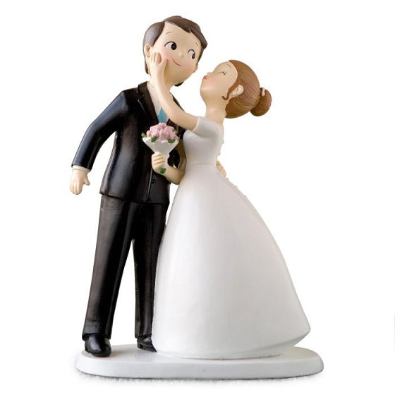 Cake figure bride and groom kiss, 21cms.